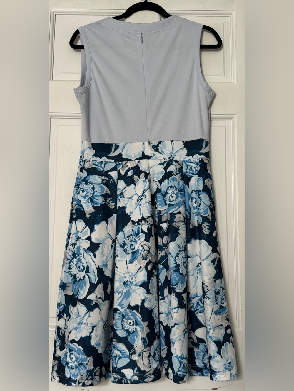 Yathon Floral Blue Fit and Flare Dress - Picture 2 of 3